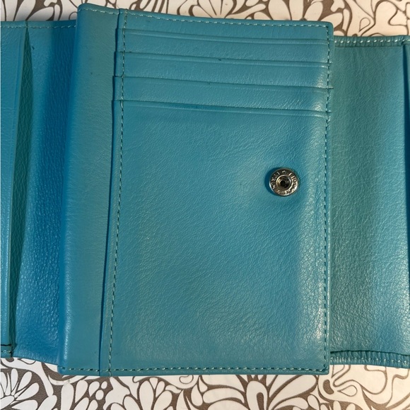 le saunda blue leather cute and romantic trifold wallet - Picture 10 of 16